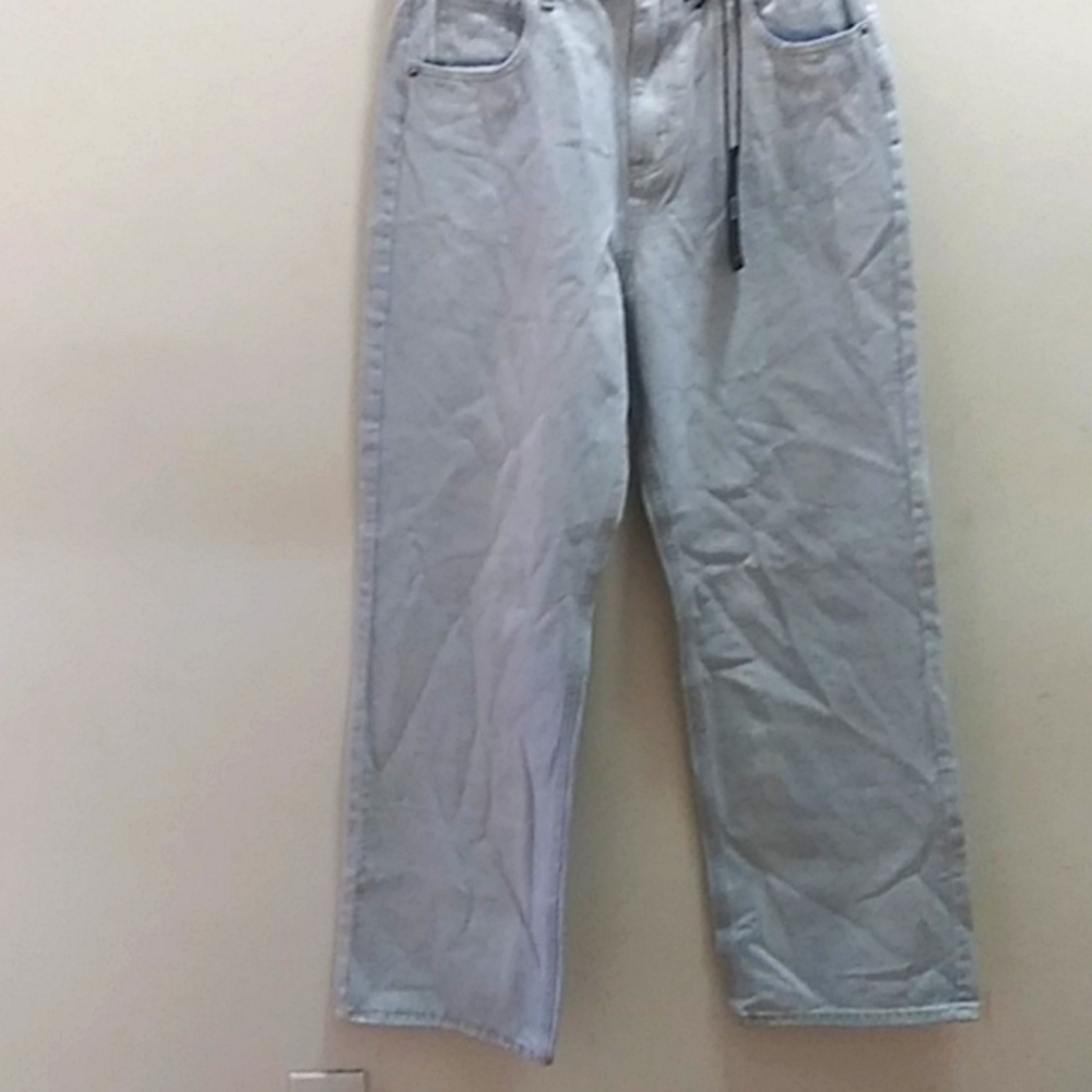 NWT Woman Numero Jeans Size 31